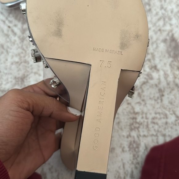 NEW GOOD AMERICAN forever diamond wedge size 7.5 - Picture 9 of 9